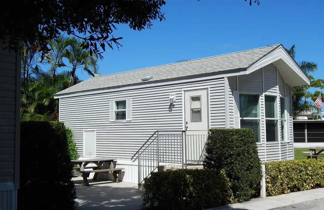 Road Runner Travel Resort-1