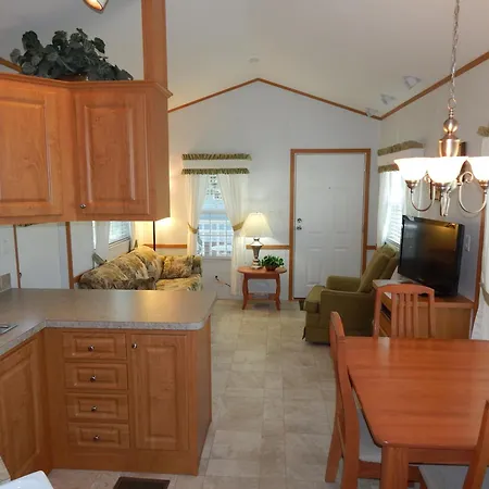 Road Runner Travel Resort-3